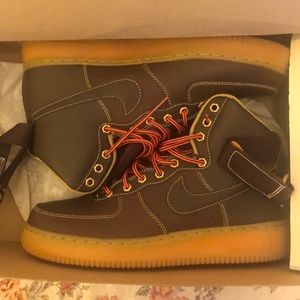 SIZE 9.5 HIGH TOP AIR FORCE 1s BRAND NEW